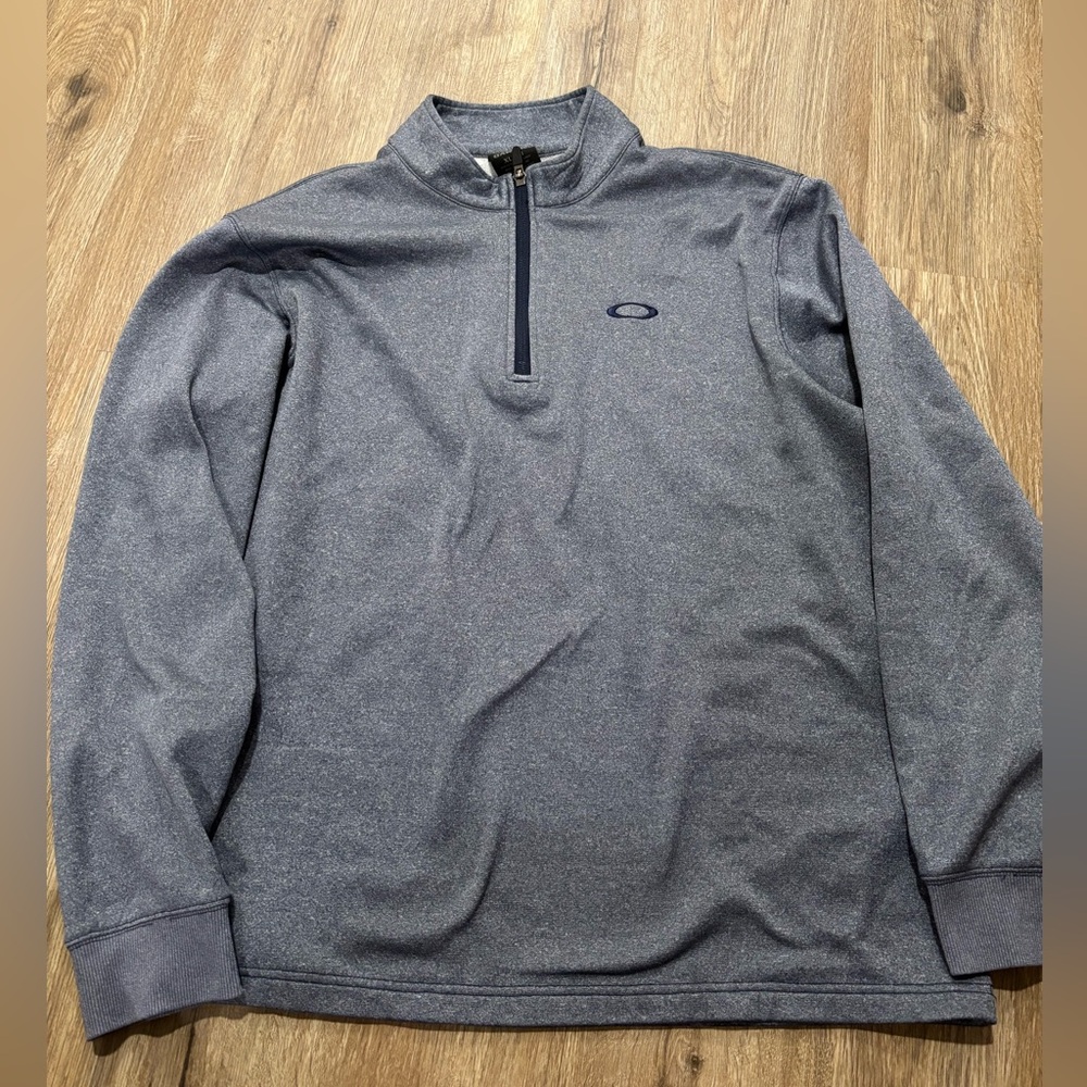 Men’s XL Oakley sweatshirt
